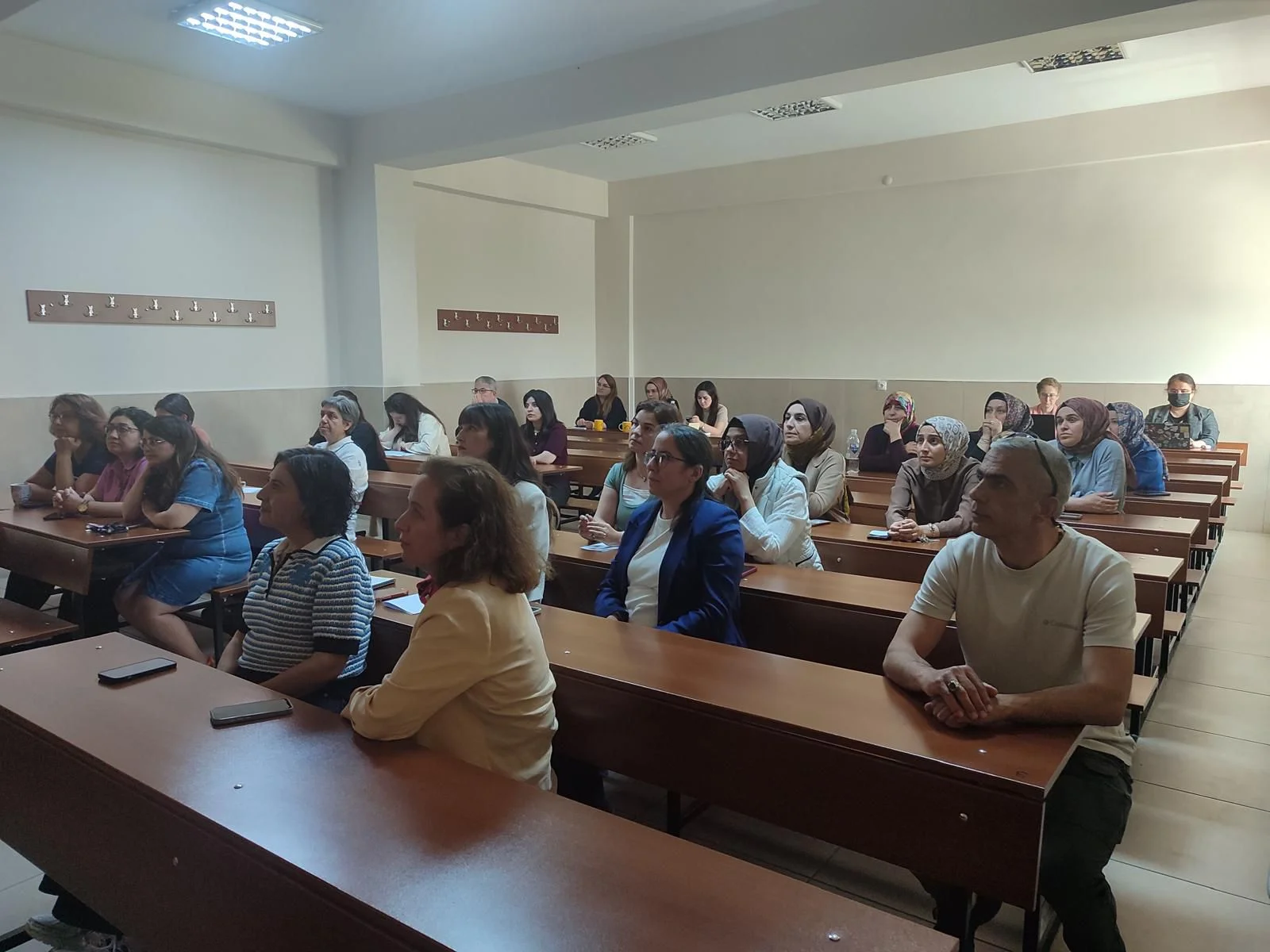 Hemşirelik Fakültesi Akademik ve İdari Personeline Yönelik Seminer Gerçekleştirildi